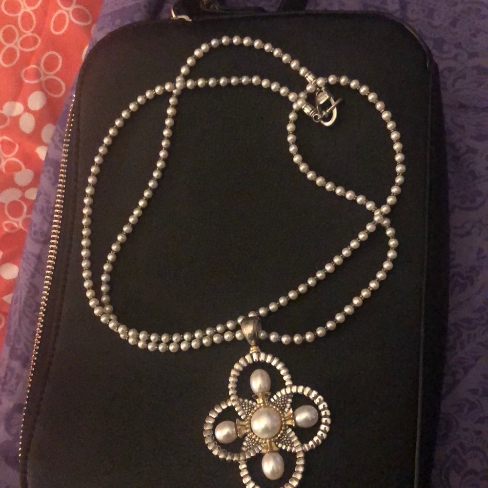 Lagos Necklace with pendant